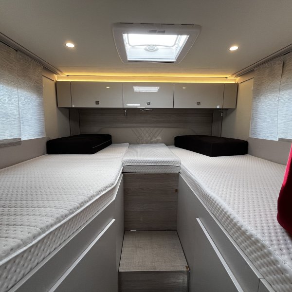 Champion Caravanes et Camping Car LINEO ACTIVE T690G Burstner