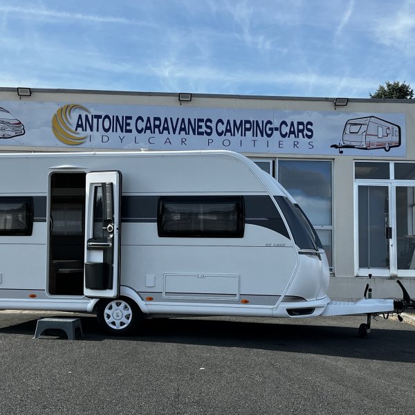 Champion Caravanes et Camping Car DE LUXE 460 UFe Hobby
