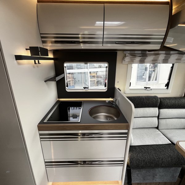 Champion Caravanes et Camping Car MAGIS 67 C.I.