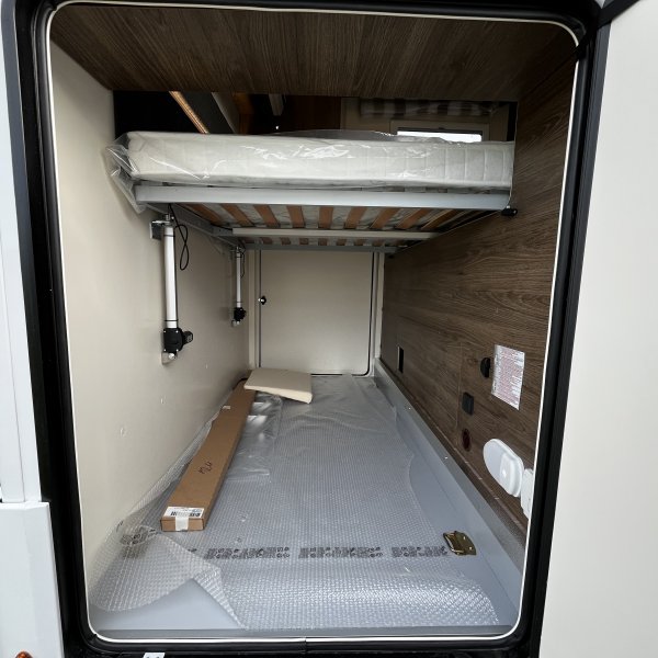 Champion Caravanes et Camping Car MAGIS 67 C.I.
