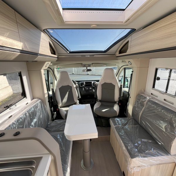 Champion Caravanes et Camping Car COMPTAC DL 60th Adria