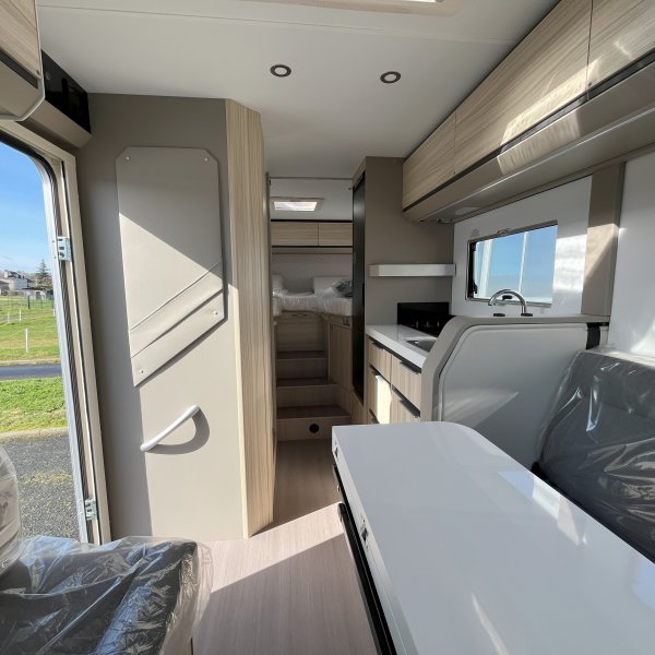 Champion Caravanes et Camping Car COMPTAC DL 60th Adria