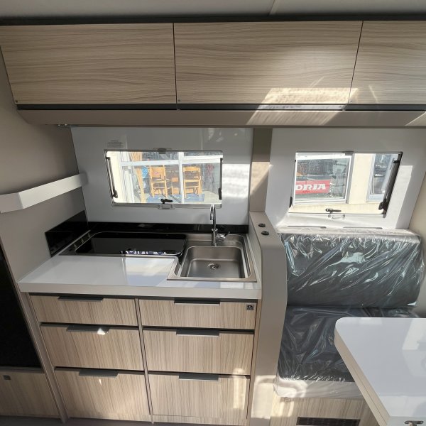 Champion Caravanes et Camping Car COMPTAC DL 60th Adria