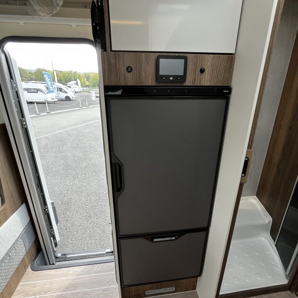 Champion Caravanes et Camping Car MAGIS 67 XT C.I.