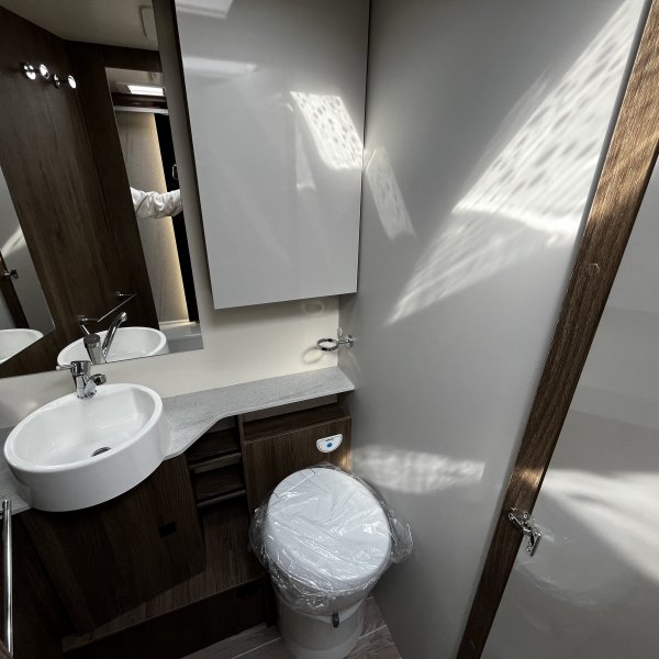 Champion Caravanes et Camping Car MAGIS 67 XT C.I.