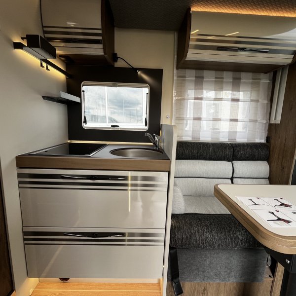 Champion Caravanes et Camping Car MAGIS 66 XT C.I.