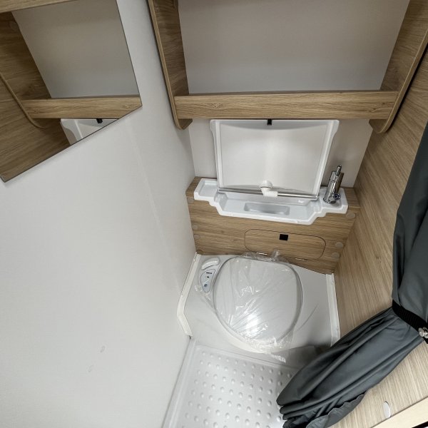 Champion Caravanes et Camping Car EASY 390 CP Sterckeman