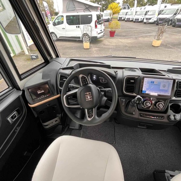 Champion Caravanes et Camping Car PILOTE G 740 FGJ EVIDENCE Pilote