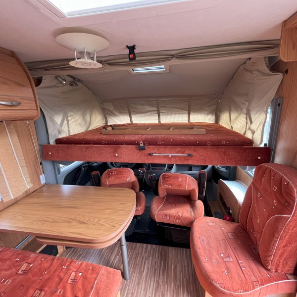 Champion Caravanes et Camping Car AVIANO I 725 Burstner