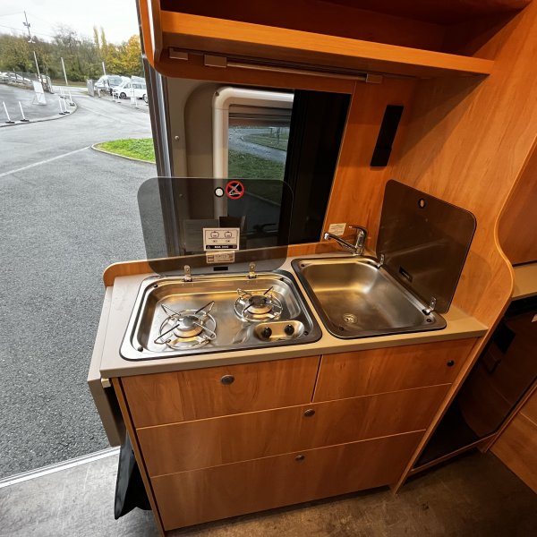 Champion Caravanes et Camping Car 2 WIN PLUS Possl