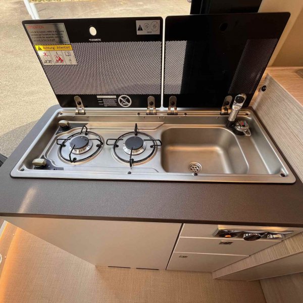 Champion Caravanes et Camping Car BURSTNER CAMPEO C 540 4*4 Burstner