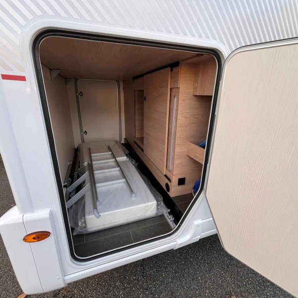 Champion Caravanes et Camping Car PILOTE ATLAS 696 G Pilote