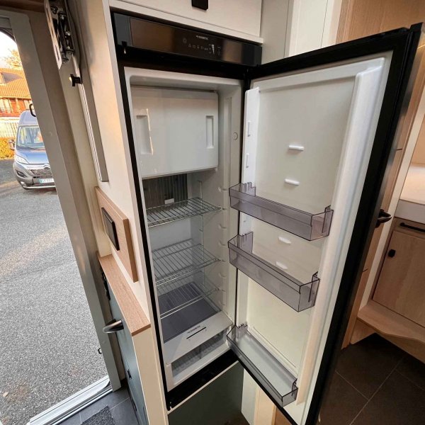 Champion Caravanes et Camping Car PILOTE ATLAS 696 G Pilote