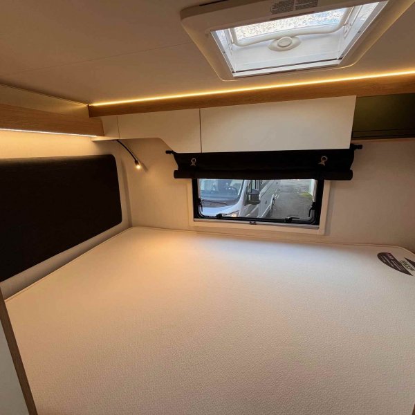 Champion Caravanes et Camping Car PILOTE ATLAS 696 G Pilote