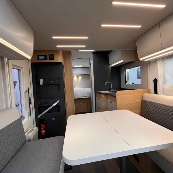 Champion Caravanes et Camping Car Matrix Axess 650 DL Adria