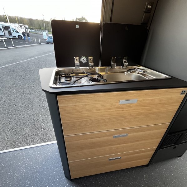 Champion Caravanes et Camping Car TWIN 640 SGX 60th Adria