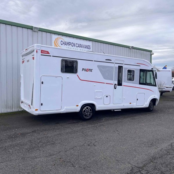 Champion Caravanes et Camping Car G 720 FC EVIDENCE Pilote