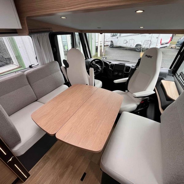 Champion Caravanes et Camping Car G 720 FC EVIDENCE Pilote