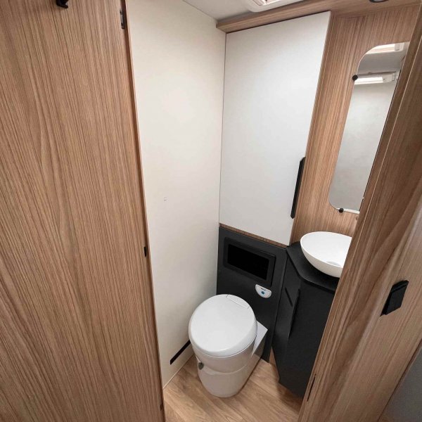 Champion Caravanes et Camping Car G 720 FC EVIDENCE Pilote