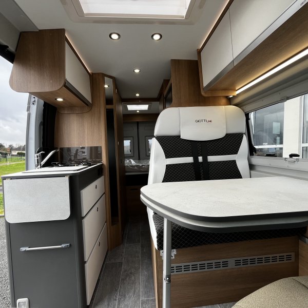 Champion Caravanes et Camping Car 60 T Giottiline