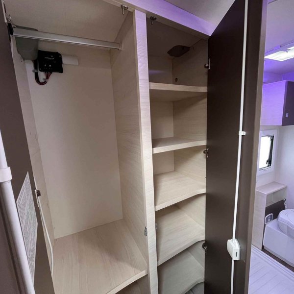 Champion Caravanes et Camping Car GENESIS 275 Challenger