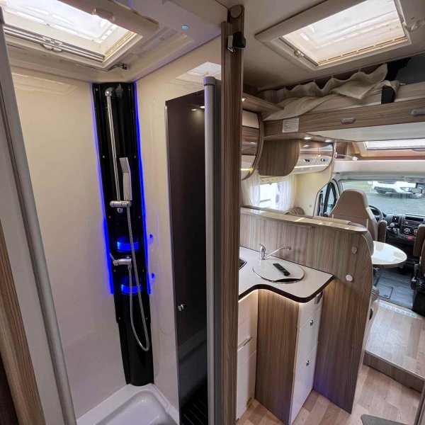 Champion Caravanes et Camping Car 720 LC PRIVILEGE Autostar