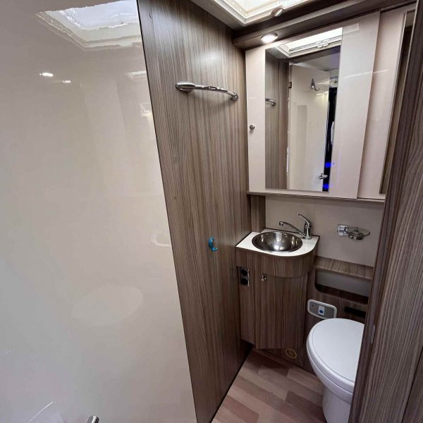 Champion Caravanes et Camping Car 720 LC PRIVILEGE Autostar