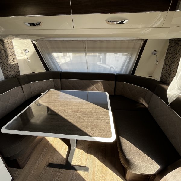 Champion Caravanes et Camping Car PRESTIGE 560 WLU Hobby