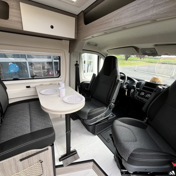 Champion Caravanes et Camping Car R602A Randger
