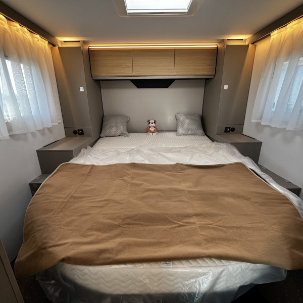 Champion Caravanes et Camping Car COMPACT DC Adria