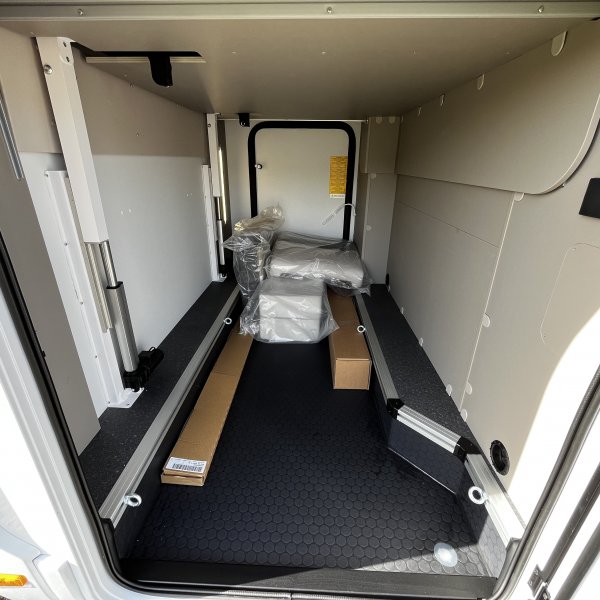 Champion Caravanes et Camping Car COMPACT DC Adria