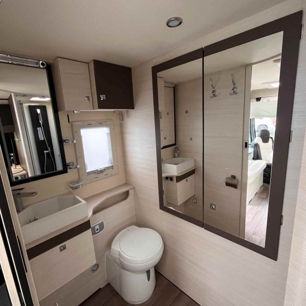 Champion Caravanes et Camping Car CHAUSSON 6010 EXALTIS Chausson