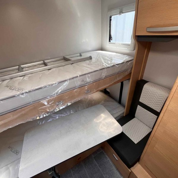 Champion Caravanes et Camping Car GIOTTI LINE SIENA 396 Giottiline