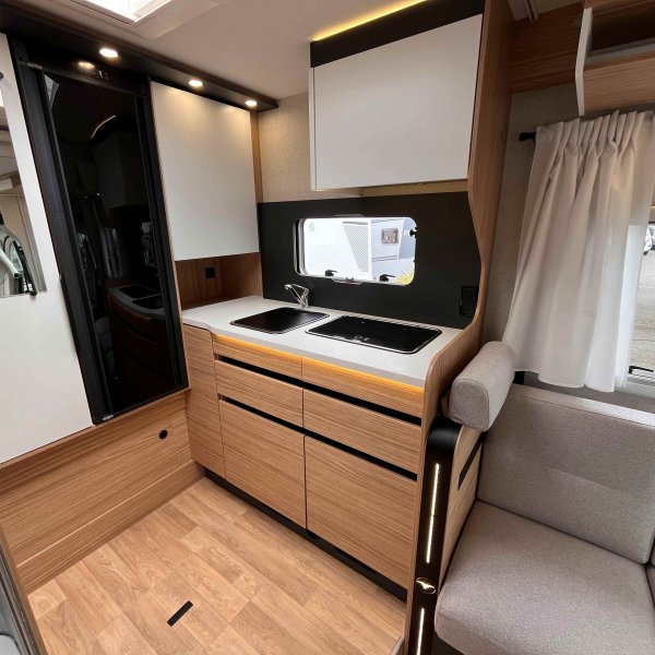 Champion Caravanes et Camping Car P620 EXPRESSION Pilote
