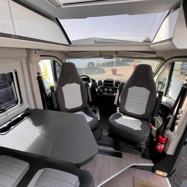 Champion Caravanes et Camping Car TWIN SUPREME 600 SPB Adria