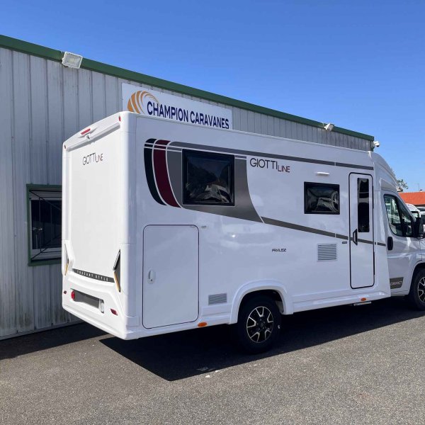 Champion Caravanes et Camping Car COMPACT CX66 Giottiline