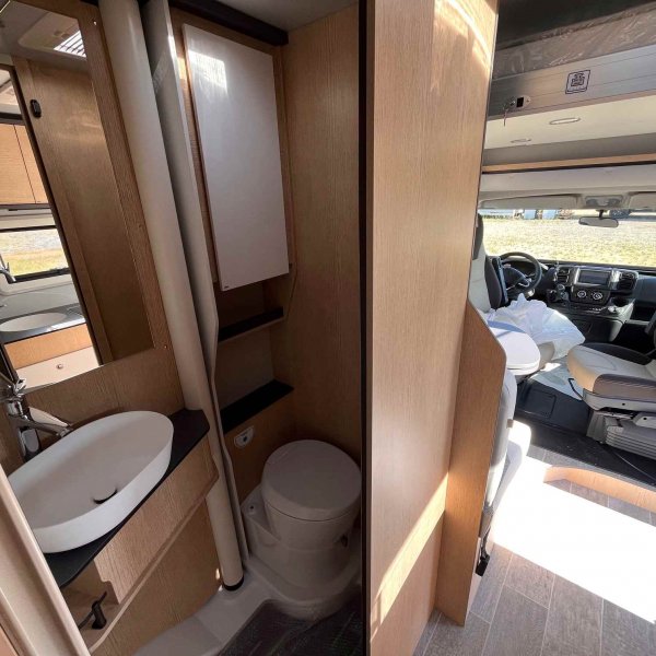 Champion Caravanes et Camping Car COMPACT CX66 Giottiline