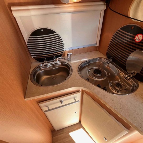 Champion Caravanes et Camping Car GENESIS 58 Challenger