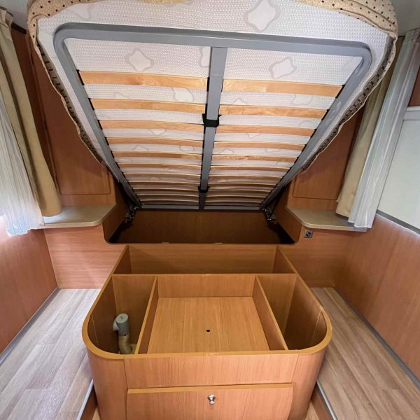 Champion Caravanes et Camping Car GENESIS 58 Challenger